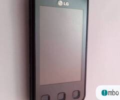 Telefon LG KC910 - 1